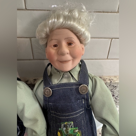 Pair of Porcelain Dolls - Picture 2 of 3